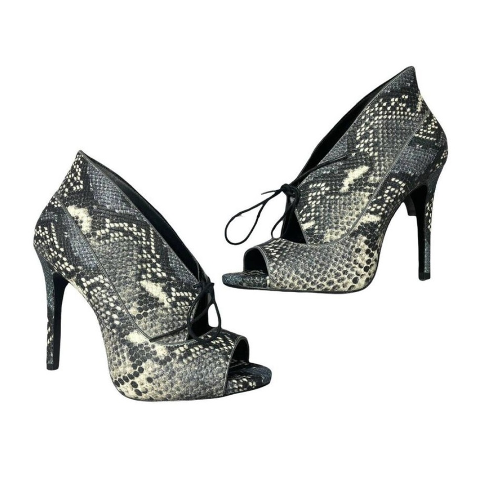 Pour La Victoire Multicolor Vika Women's Black White Snake Skin Heels